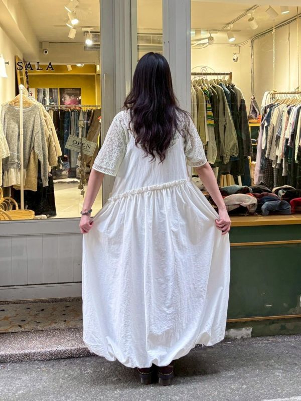 花邊斜切氣球吊帶背心洋裝 