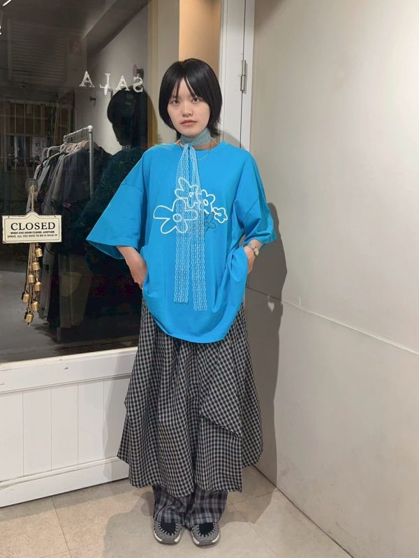 立體毛線5花朵oversize T 