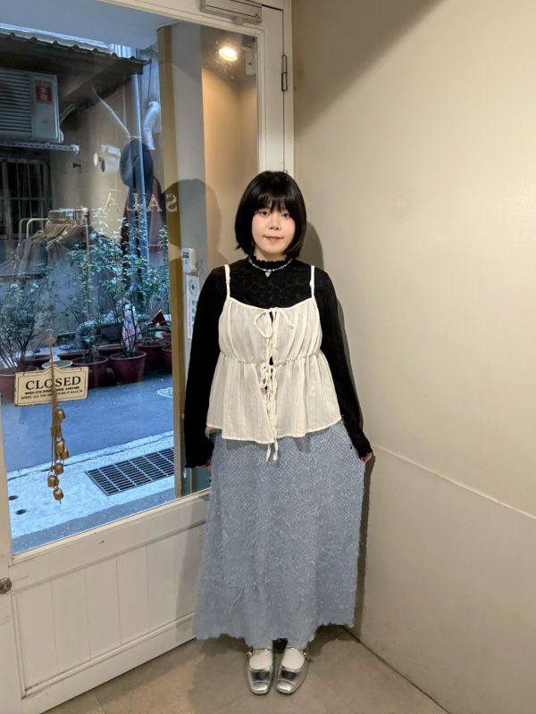 滾邊滿版花刺繡長袖上衣 