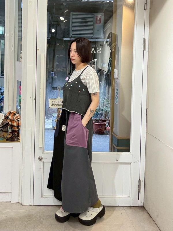 鬆緊腰抽繩撞色大口袋拼接裙 