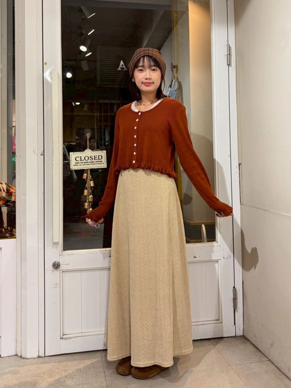 鏤空菱形紋鬆緊腰傘狀裙 