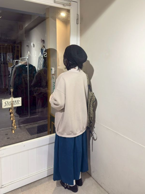 時髦臘腸狗落肩大tee 