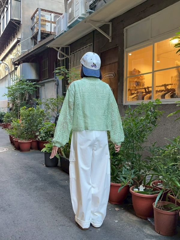 蘋果綠鏤空洞洞翻領襯衫 