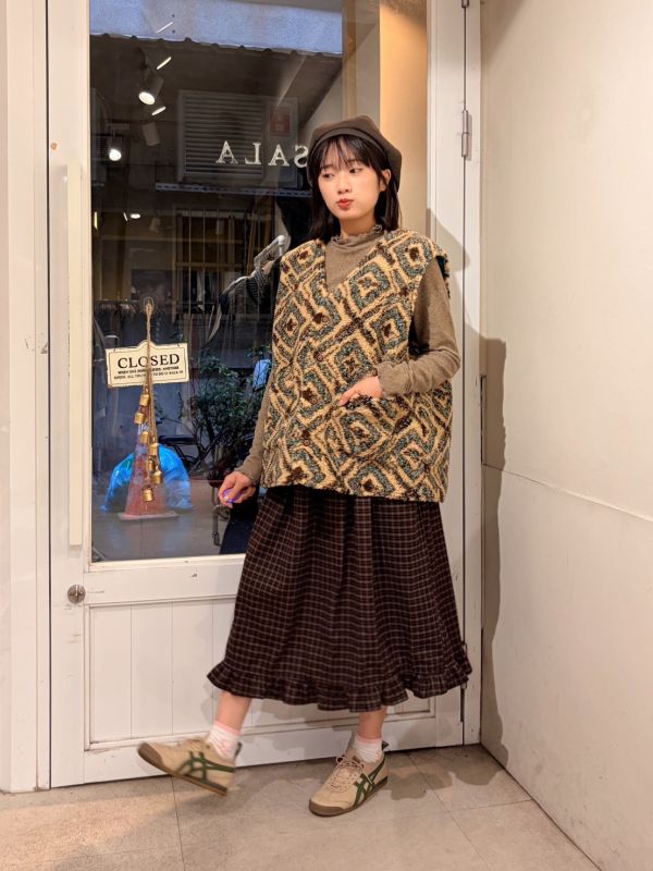 雙面穿絎縫鋪棉x圖騰QQ毛背心 