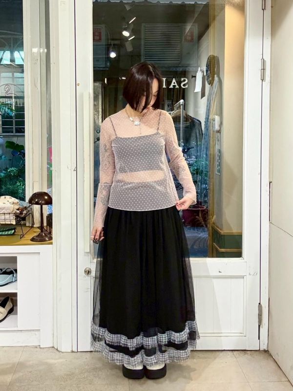 小方點刺繡透膚長袖上衣 