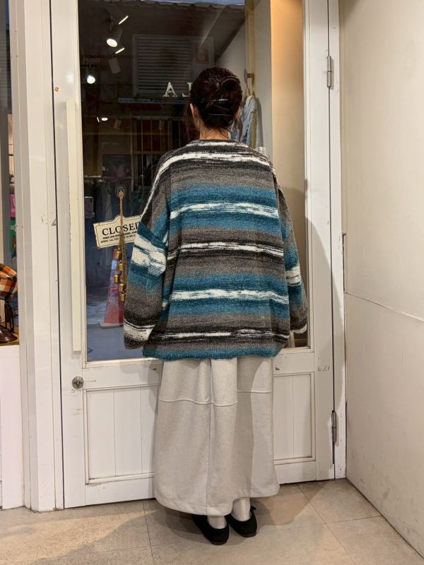 圈圈毛線撞色暈染排釦毛衣外套 