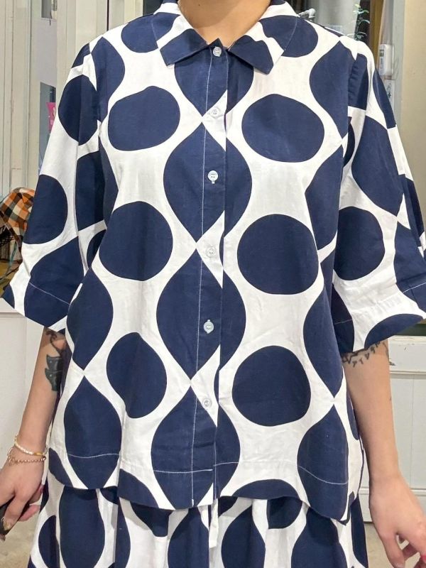 藍色大波點套裝 