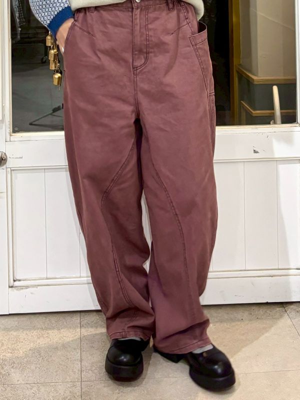 伸縮腰抽繩內側圓弧拼接車縫彎刀褲 