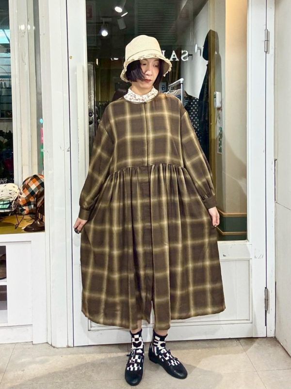 格紋隱藏釦洋裝 