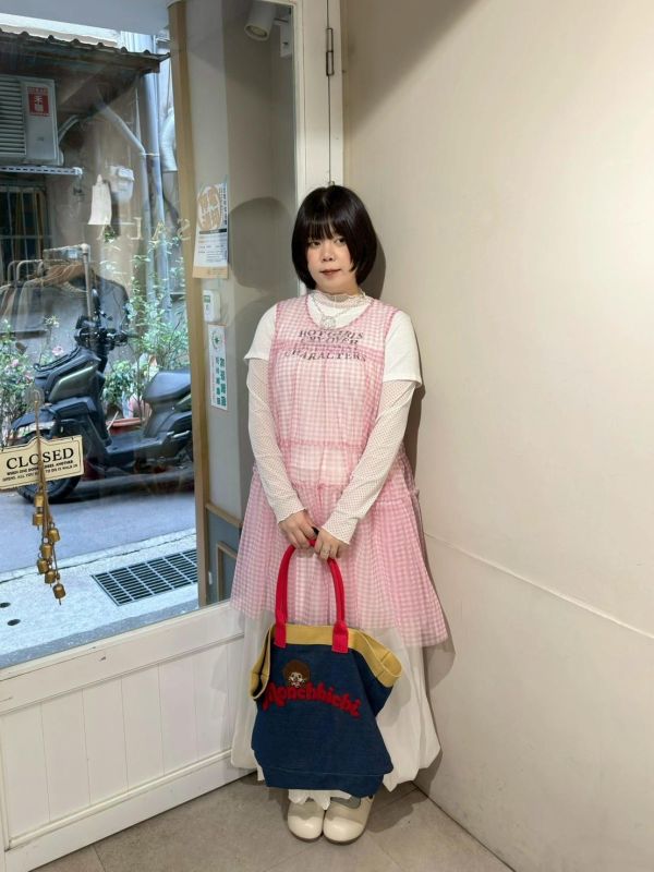 格紋層次紗寬肩帶背心 