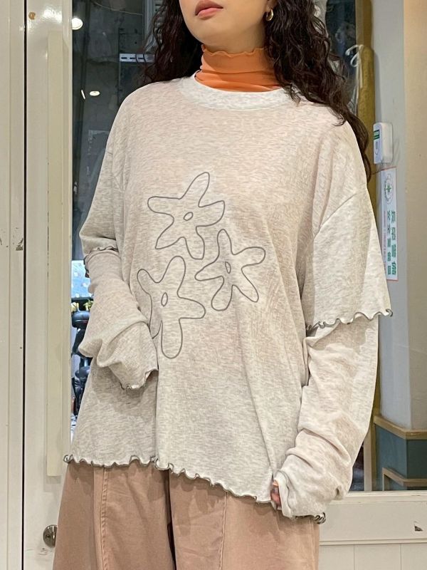 海星花撞色木耳捲邊透膚寬鬆落肩假兩件上衣 