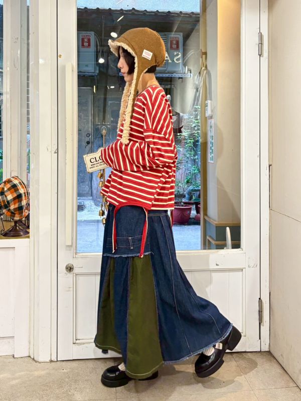 鬆緊腰異材質拼接傘狀牛仔裙 