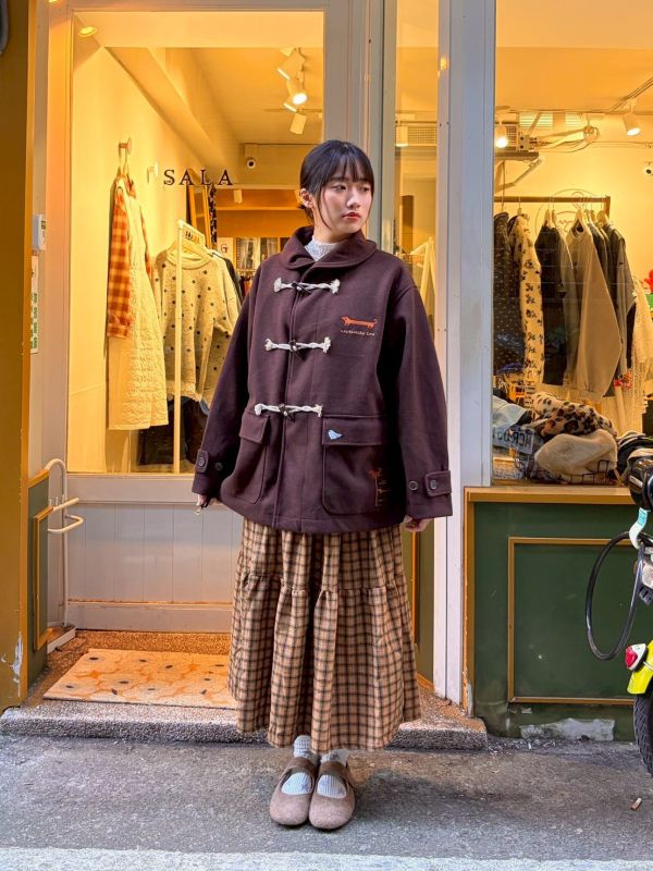 臘腸狗刺繡牛角釦羊毛大衣外套 