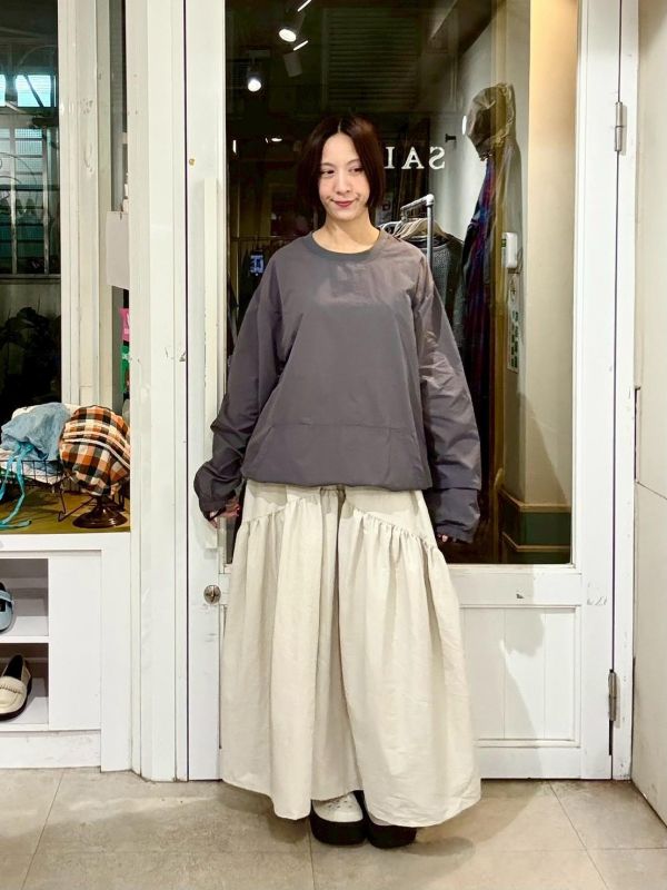 刷刷布下擺抽繩上衣 