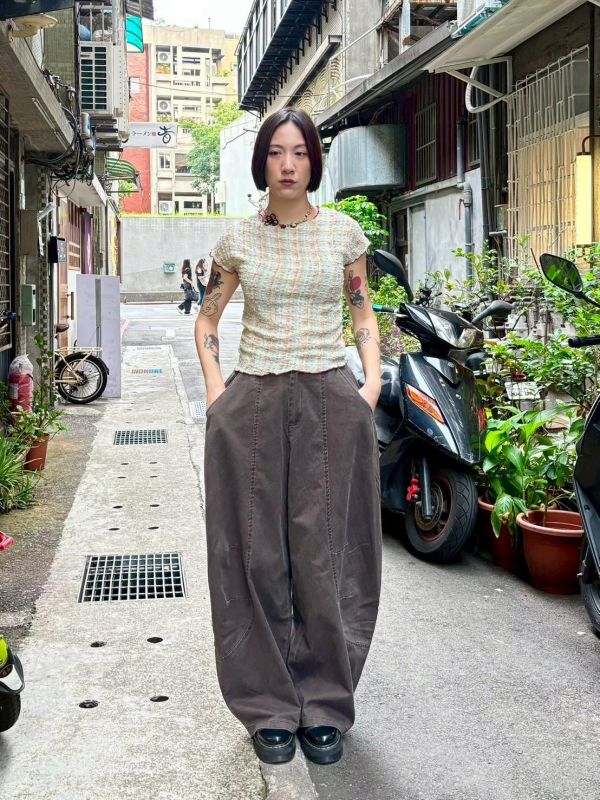 木耳滾邊皺皺布短袖 