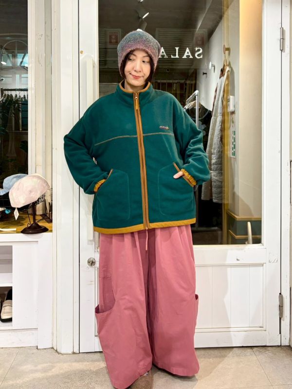 綠色刷毛土黃滾邊高領外套 