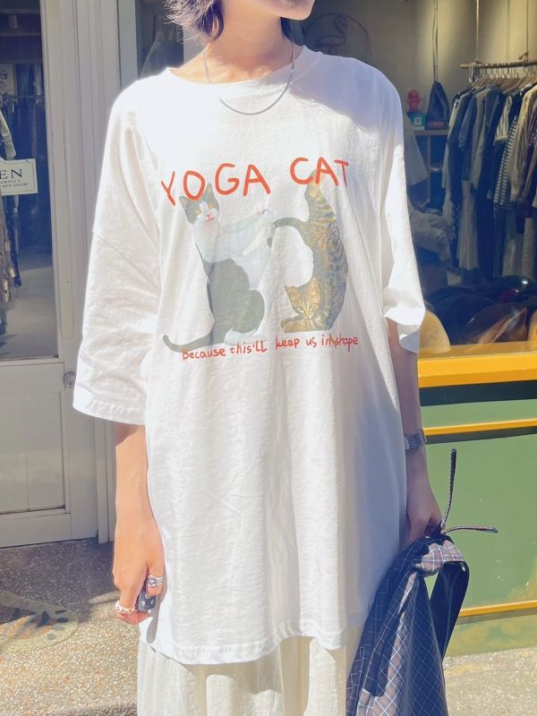Yoga cat 瑜伽貓oversize圖T 