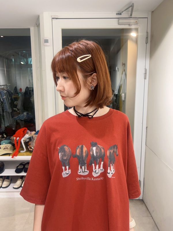 落肩寬鬆四隻馬短tee 