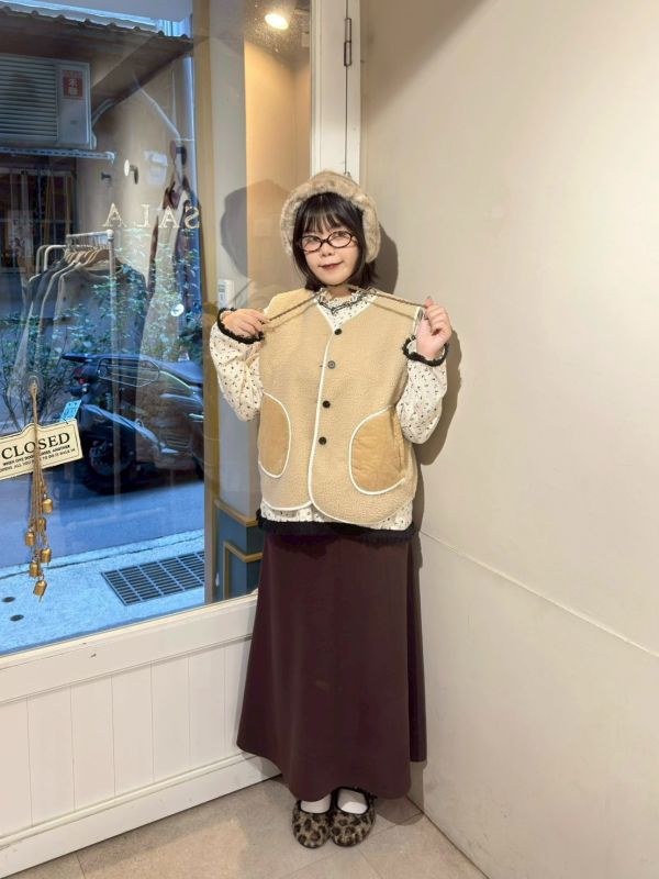 QQ毛排扣燈芯絨拼接口袋背心 