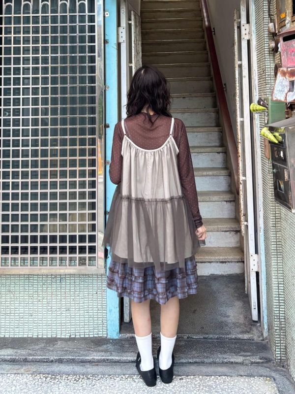 真兩層透紗花苞吊帶背心 