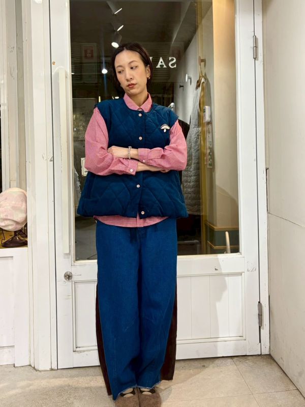 菇菇別針寶藍色燈芯絨鋪棉背心 