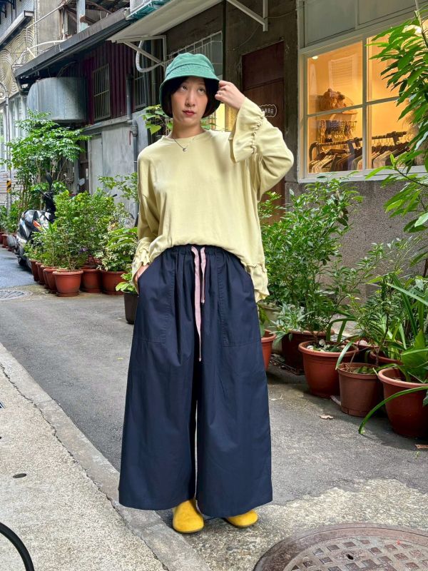 日系抽繩九分寬褲 