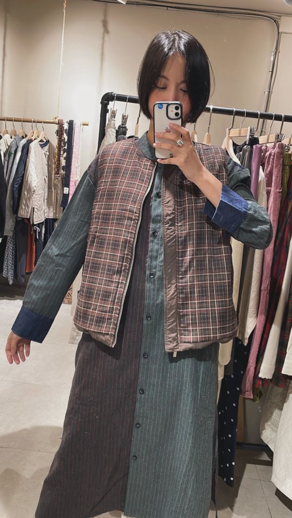 鋪棉棕色內格紋雙面穿背心 