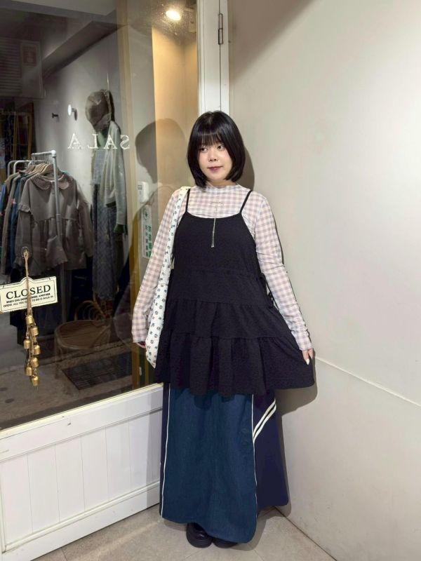 滿版立體花壓紋鬆緊吊帶背心 