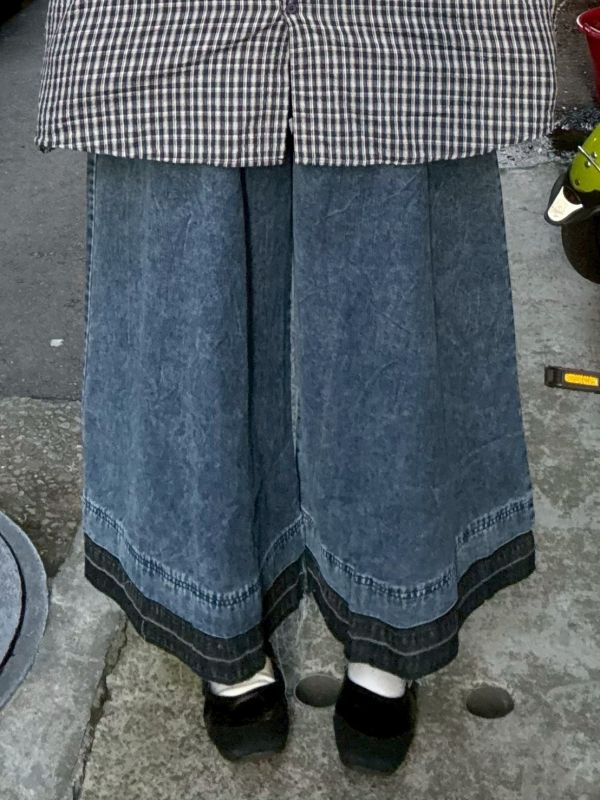 水洗撞色抽鬚拼接鬆緊腰牛仔寬褲 