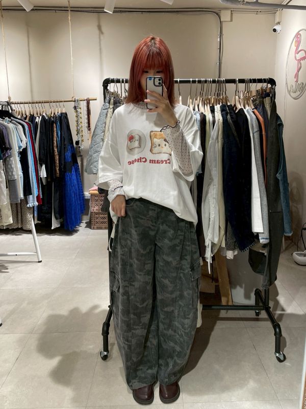 迷彩牛仔工裝口袋彎刀長褲 