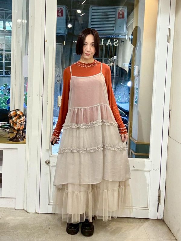 木耳拼接透紗蛋糕吊帶背心洋裝 