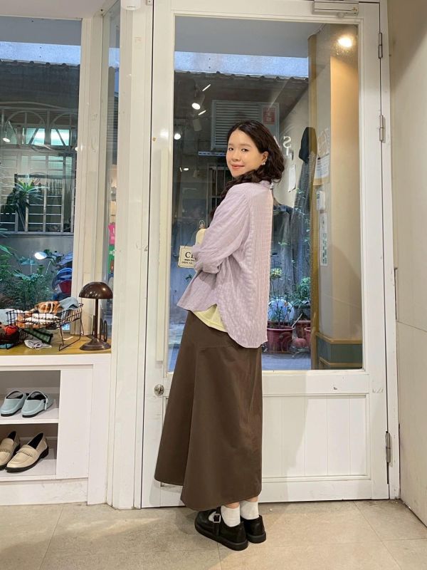 薰衣草方格皺皺布圓弧下擺七分袖前短後長翻領襯衫 