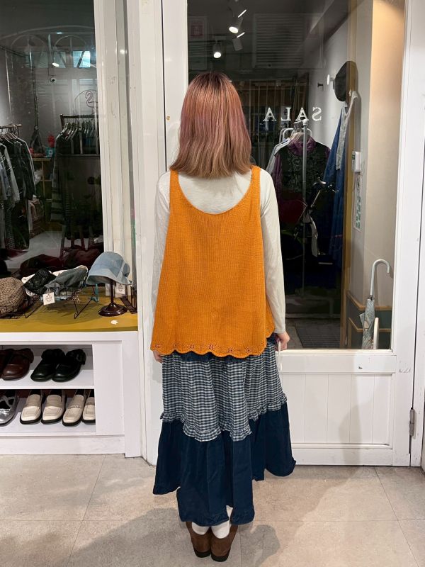 針織排扣花邊背心 