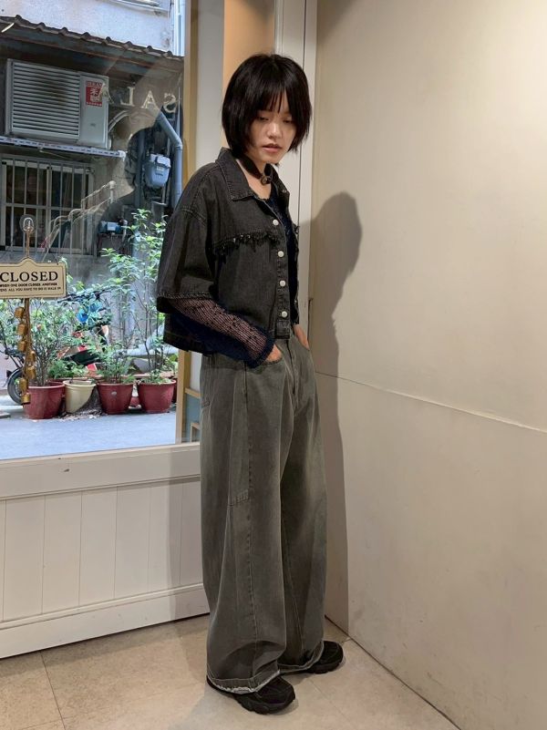 水洗百搭立體車線彎刀牛仔褲 