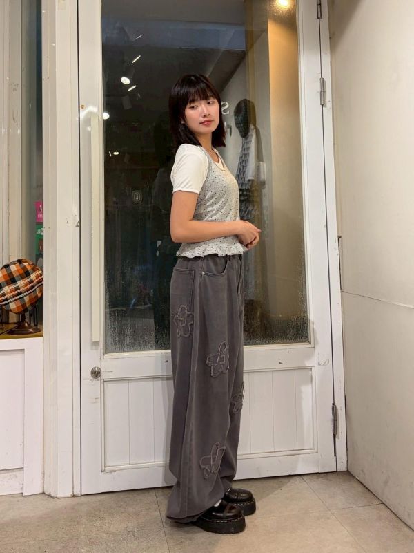 兩件式掛脖波點外搭+白色花邊純素彈性上衣 