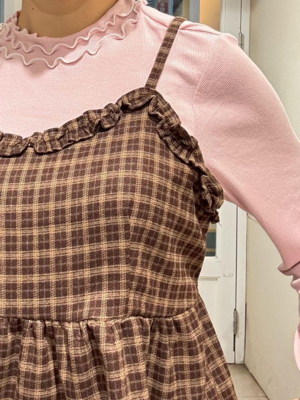 細格紋木耳滾邊領蛋糕吊帶背心 