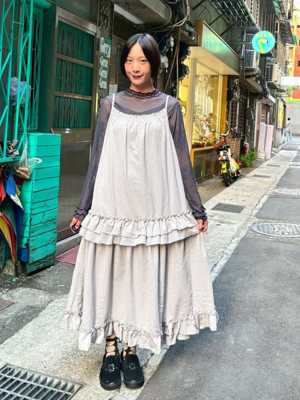三層木耳滾邊內搭 