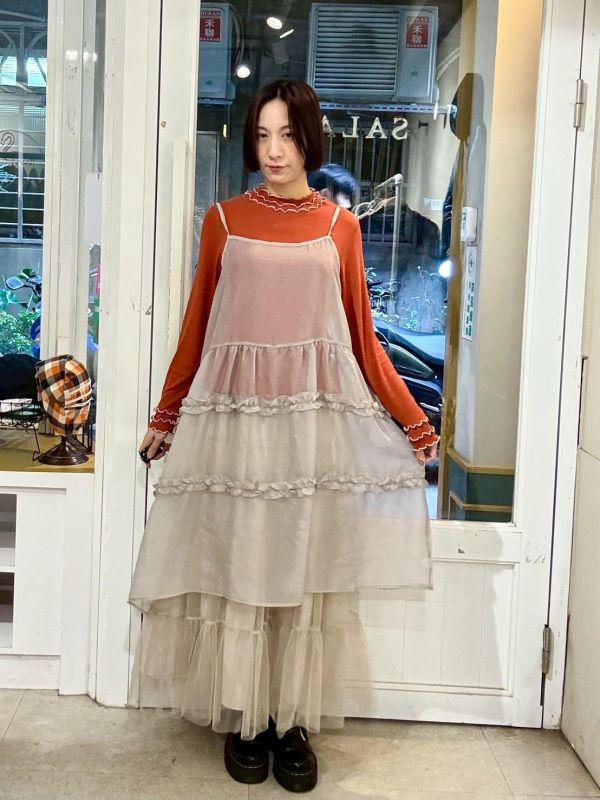 木耳拼接透紗蛋糕吊帶背心洋裝 