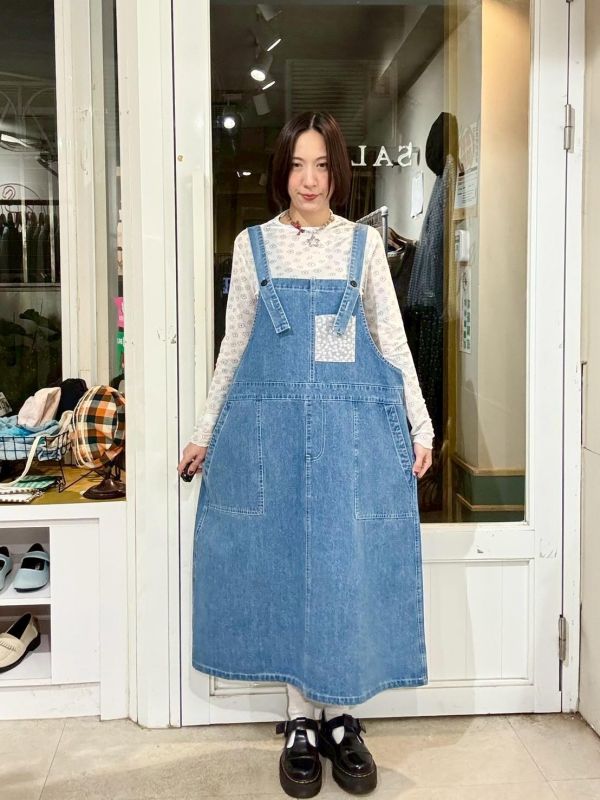 碎花口袋牛仔吊帶裙 