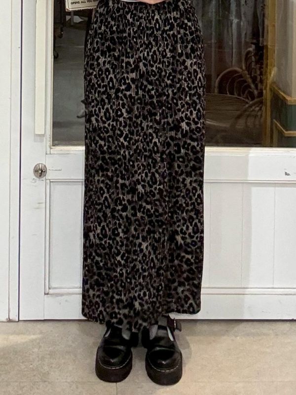 彈性直紋皺皺布後開叉豹紋裙 