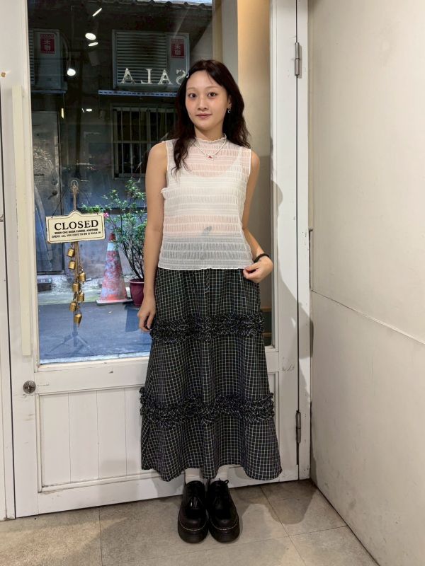 木耳滾邊泡泡布彈性透紗背心 