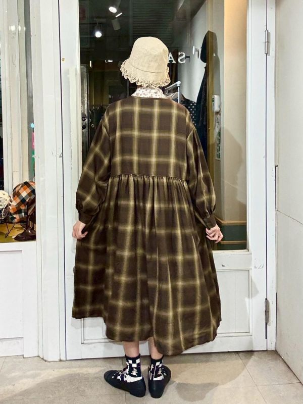 格紋隱藏釦洋裝 
