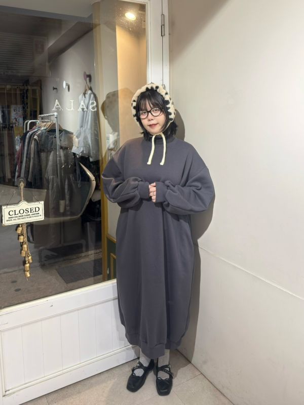 棉質加絨寬鬆繭型長洋裝 