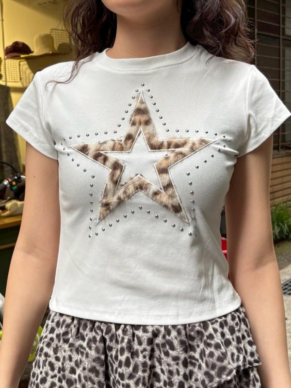 豹紋立體絨毛卯釘星星tee 