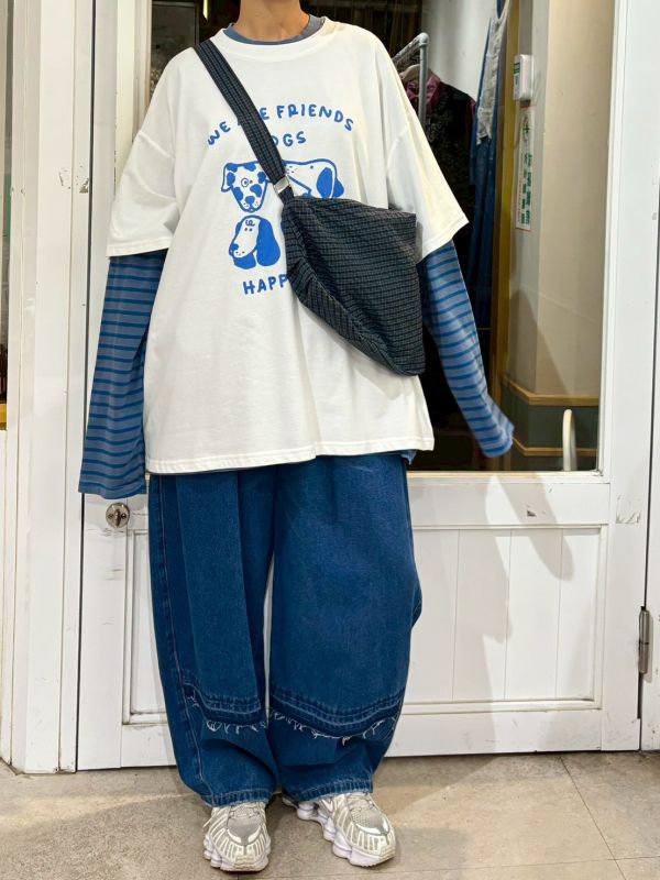 繭型褲腳抽鬚拼接牛仔褲 