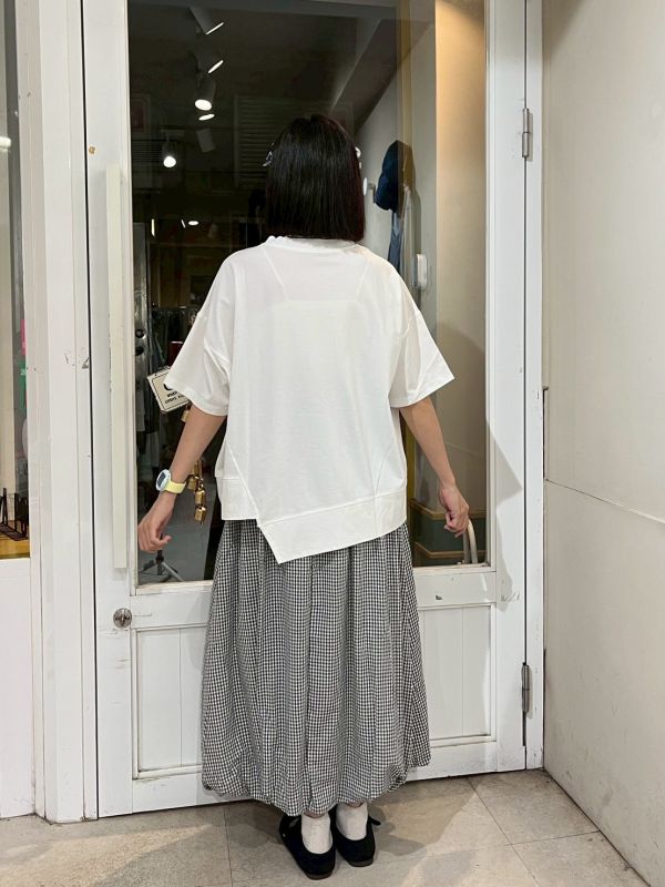 異材質拼接走路的人立體刺繡不規則下擺抽繩上衣 