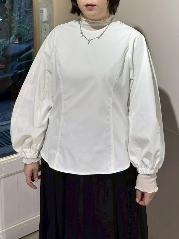 車線設計泡泡袖收腰鬆緊袖口上衣 