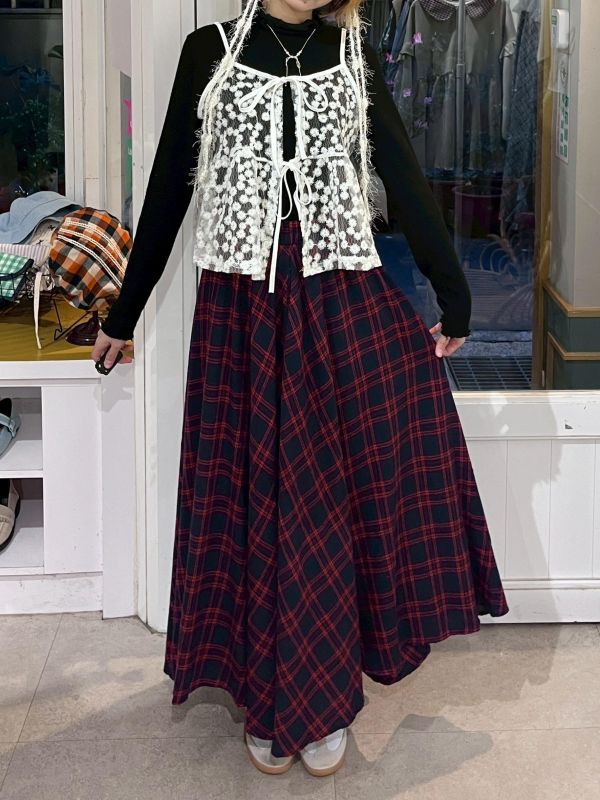 綁帶滿版刺繡小花可調節吊帶背心 