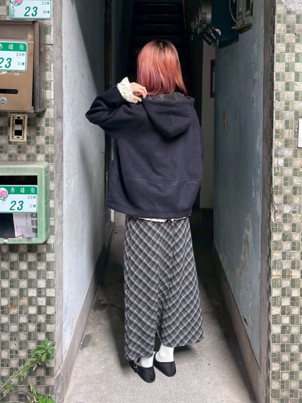 藏藍厚毛呢連帽排扣外套 