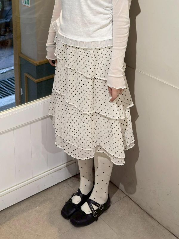 點點斜邊荷葉下擺鬆緊腰五分裙 